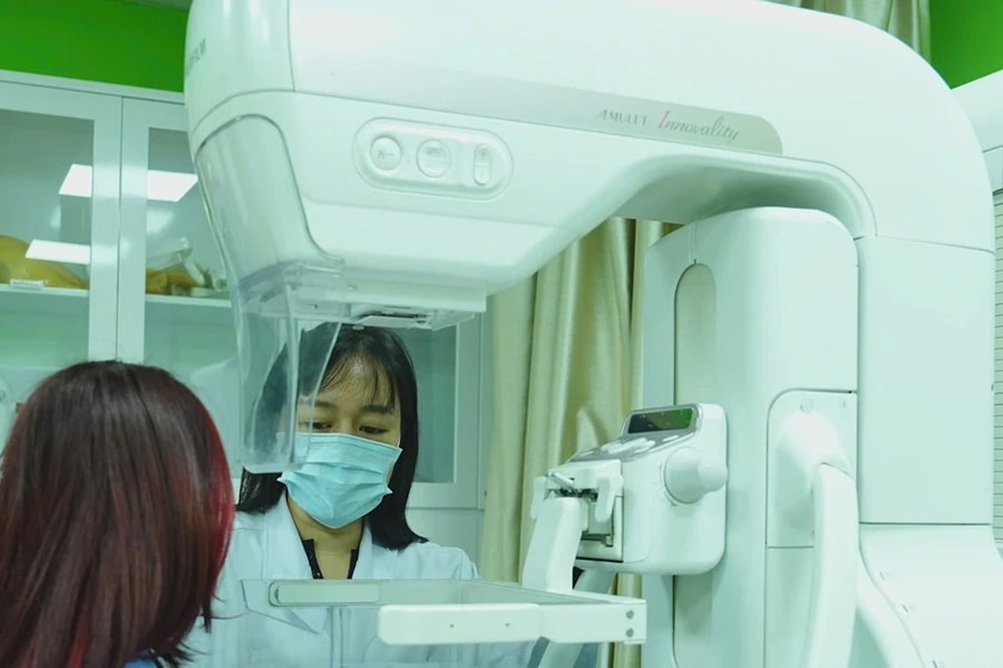 Bệnh viện Bạch Mai: Người dân đặt lịch khám chỉ cần đến trước 15 phút sẽ được khám bệnh