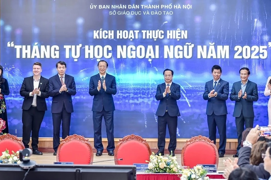 Hà Nội: Kích hoạt “Tháng tự học ngoại ngữ” trong trường học