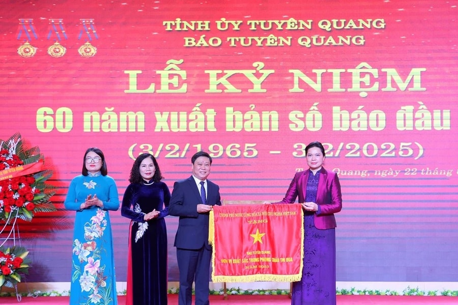  Dấu ấn một chặng đường vẻ vang