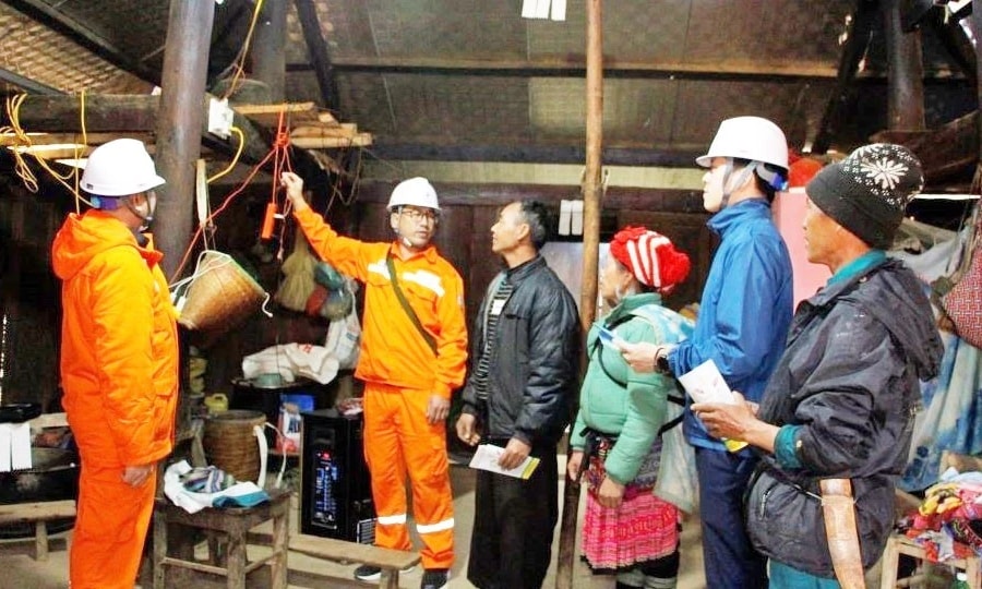 Điện lưới quốc gia phủ khắp vùng nông thôn