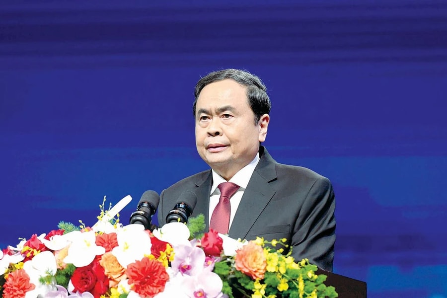 Phải xây dựng nền y tế Việt Nam khoa học, dân tộc, đại chúng