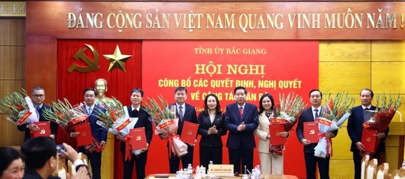 Thường trực Tỉnh ủy Bắc Giang công bố quyết định, nghị quyết về công tác cán bộ