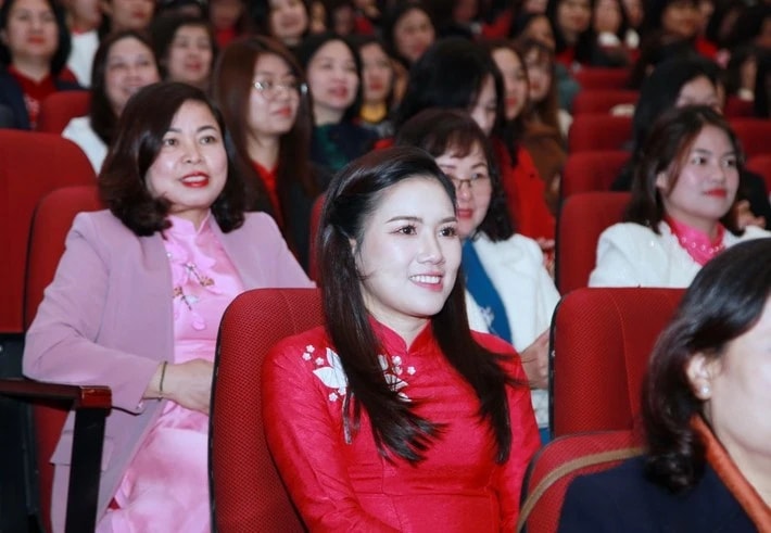 Hà Nội: Chi gần 255 tỷ đồng thưởng giáo viên theo Nghị định 73