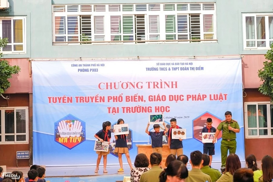 Phổ biến, giáo dục pháp luật trong nhà trường cần triển khai thực chất