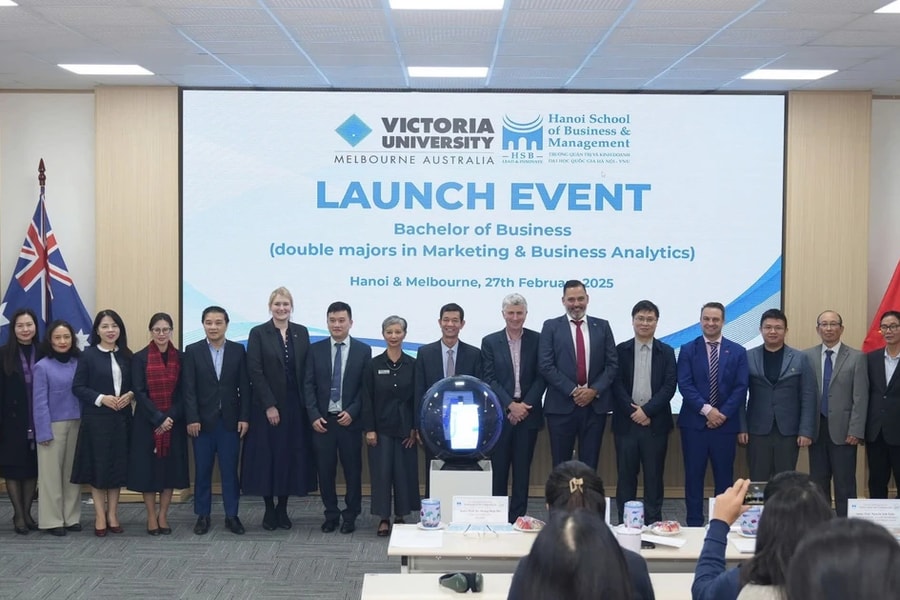 Trường Quản trị và Kinh doanh ĐHQGHN ra mắt chương trình liên kết với Đại học Victoria, Úc
