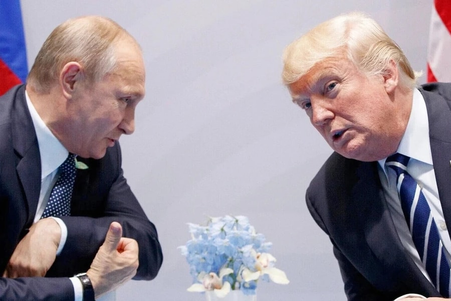 Từ chủ nghĩa lý tưởng đến chủ nghĩa thực dụng