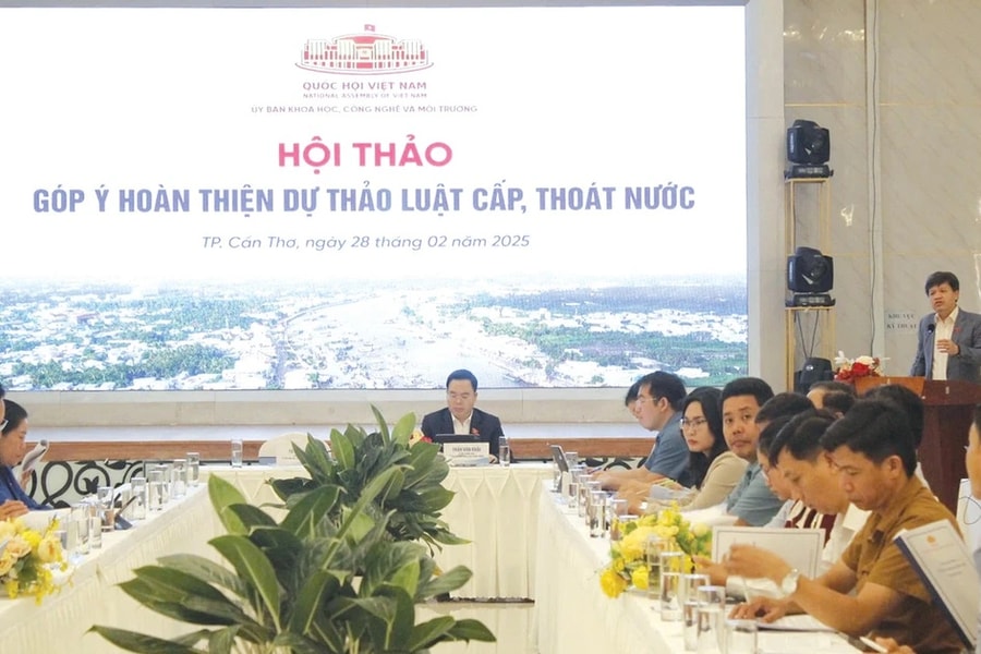 Xây dựng cơ chế quản lý, điều tiết giá hợp lý, là “đòn bẩy” sản xuất kinh doanh nước sạch