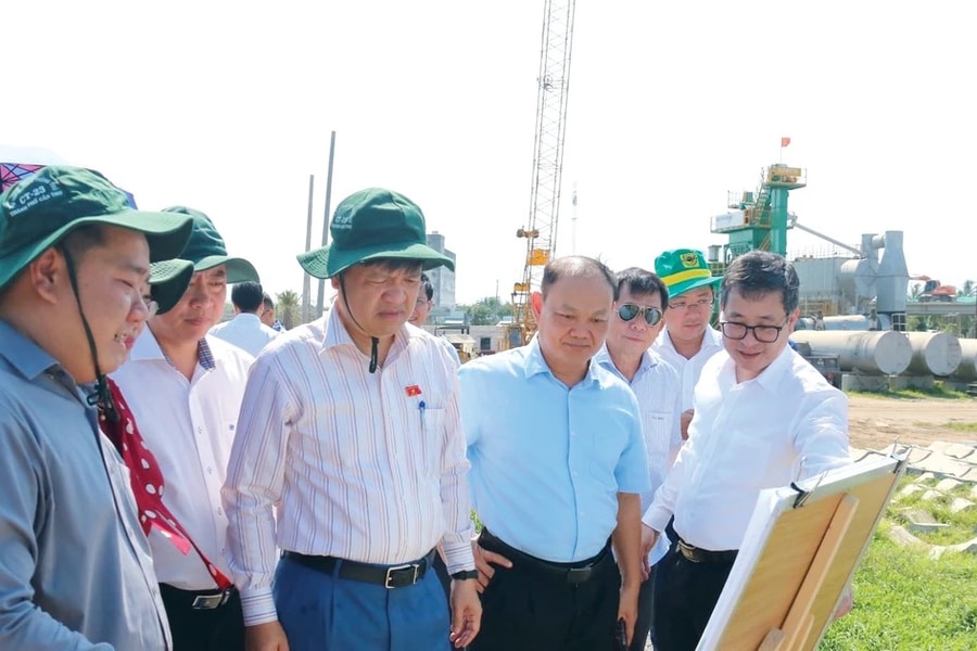 Đoàn khảo sát của Ủy ban Khoa học, Công nghệ và Môi trường làm việc tại TP. Cần Thơ