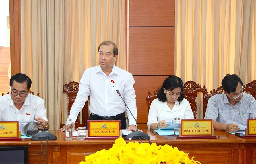 Hoàn thiện cơ chế, chính sách phát triển nguồn nhân lực chất lượng cao