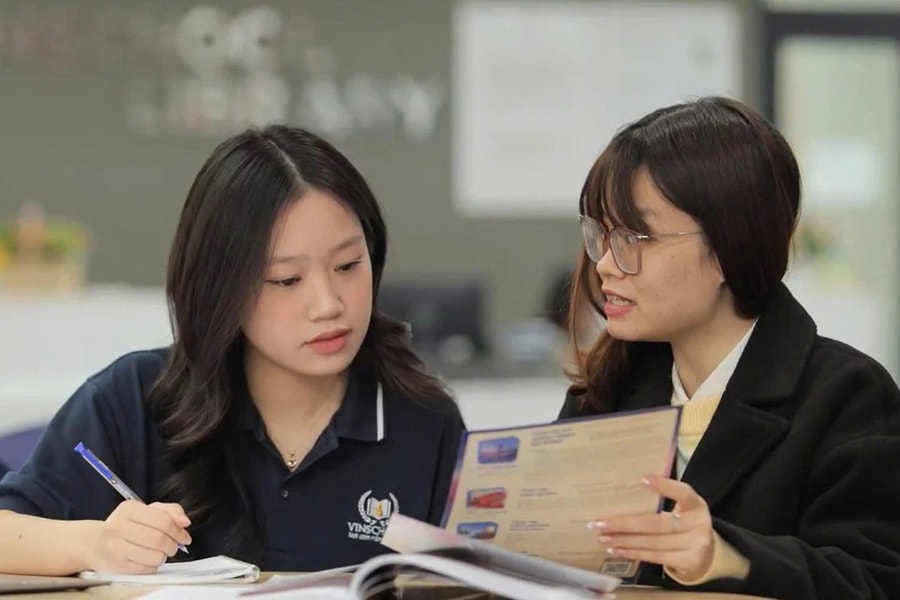 Những sự kiện giáo dục “nóng” tuần qua: Phụ huynh, học sinh phấn khởi vì được miễn học phí, dừng học thêm 