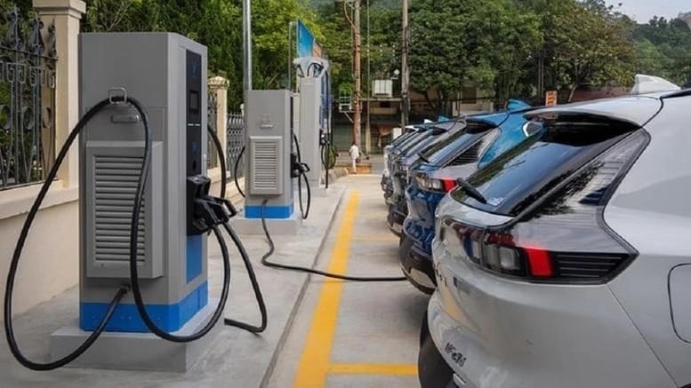 Ô tô điện chạy pin tiếp tục được miễn lệ phí trước bạ đến 28.2.2027