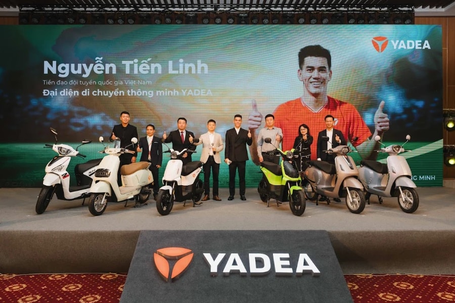 "Quả bóng vàng" Tiến Linh làm đại diện di chuyển thông minh của xe điện Yadea