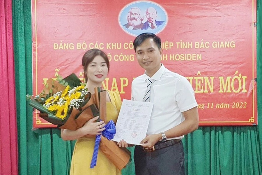 Phát hiện nhân tố điển hình, tạo niềm tin cho công nhân