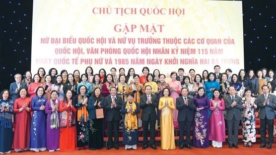 Chủ tịch Quốc hội Trần Thanh Mẫn gặp mặt các nữ đại biểu Quốc hội và nữ Vụ trưởng thuộc các cơ quan của Quốc hội, Văn phòng Quốc hội