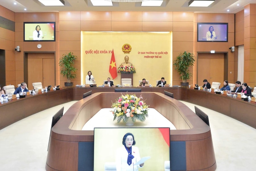 NGHỊ QUYẾT Phê chuẩn kết quả miễn nhiệm Phó Chủ tịch Hội đồng nhân dân tỉnh Khánh Hòa, nhiệm kỳ 2021 - 2026