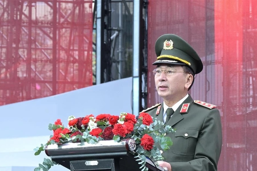 “Lễ hội áo dài” – Duyên dáng phụ nữ Công an nhân dân