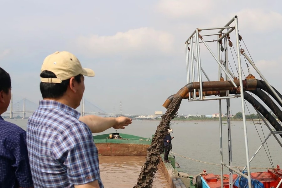 Công ty cổ phần Hoàng Hải được cấp quyền khai thác mỏ cát trên sông Tiền phục vụ Dự án cao tốc Châu Đốc - Cần Thơ - Sóc Trăng