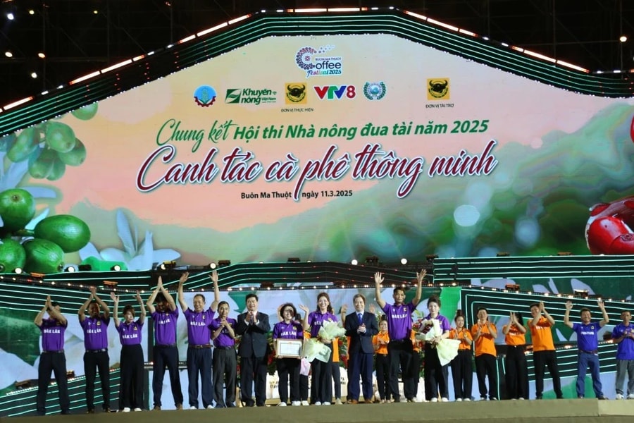 Hội thi nhà nông đua tài 2025: Khẳng định bản lĩnh nông dân Việt Nam trong kỷ nguyên mới 