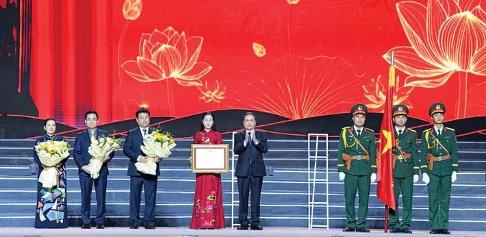 Chủ tịch Quốc hội Trần Thanh Mẫn dự Lễ kỷ niệm 80 năm Khởi nghĩa Ba Tơ và 50 năm Giải phóng tỉnh Quảng Ngãi 