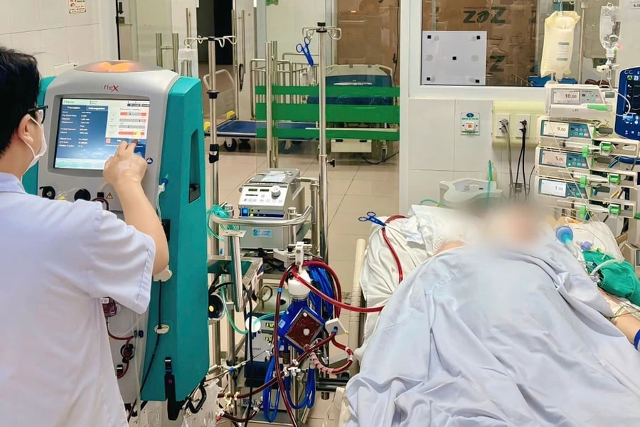 Bước ngoặt điều trị cứu sống người phụ nữ máu tràn ào ạt từ phổi 