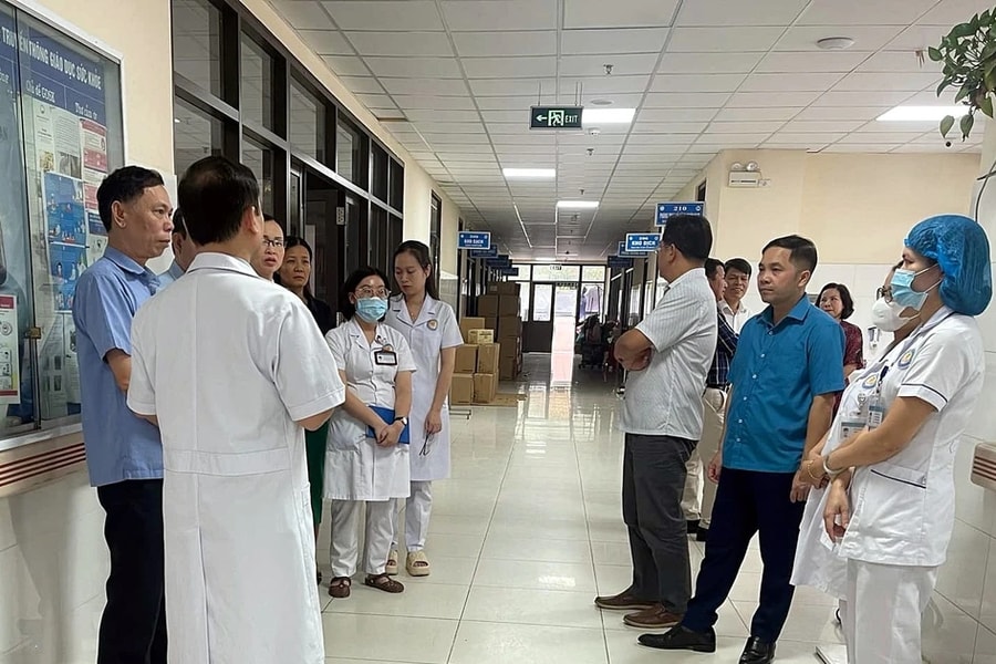 Quan tâm phát triển nguồn nhân lực y tế chất lượng cao