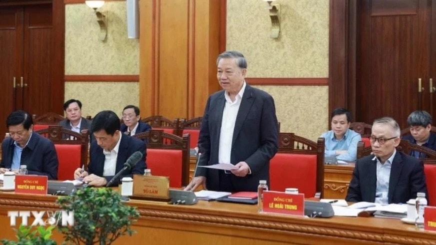 Tổng Bí thư Tô Lâm: Tập trung giải quyết dứt điểm 220 vụ khiếu kiện phức tạp, kéo dài ngay trong quý II.2025, không để phát sinh điểm nóng về an ninh, trật tự