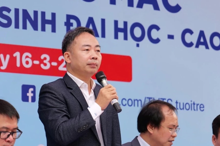 Bộ GD-ĐT phản hồi đề xuất tổ chức thi tốt nghiệp THPT, tuyển sinh lớp 10 sớm 