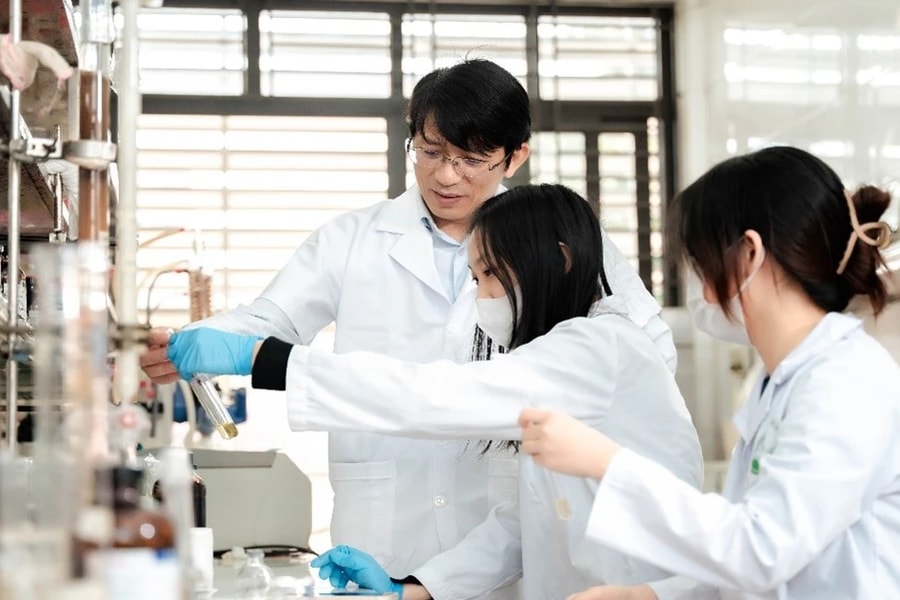 Trường Đại học Dược Hà Nội xét tuyển thí sinh có chứng chỉ A-level