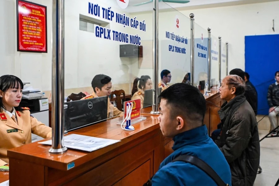 Có thể tiếp nhận, xử lý 10.000 hồ sơ cấp đổi giấy phép lái xe trong 1 ngày