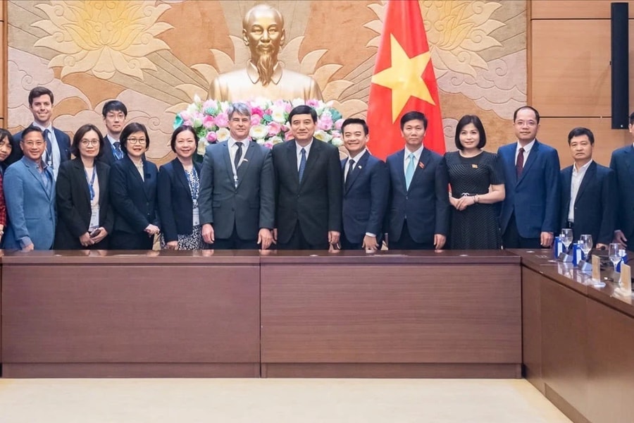 Chủ nhiệm Ủy ban Văn hóa và Xã hội Nguyễn Đắc Vinh tiếp đoàn doanh nghiệp Hoa Kỳ