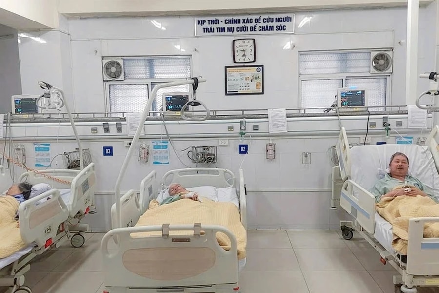 Bác sĩ khuyến cáo bệnh nhân tiểu đường phải tuân thủ chỉ định và thăm khám định kỳ