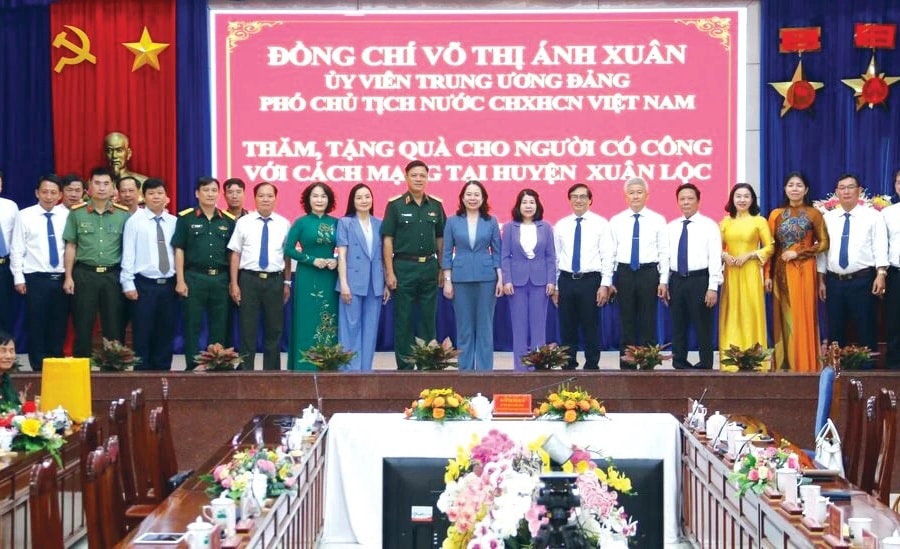 Phó Chủ tịch nước Võ Thị Ánh Xuân làm việc tại tỉnh Đồng Nai