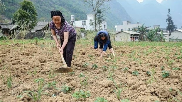 Tăng giám sát để nguồn lực giảm nghèo đi đúng hướng