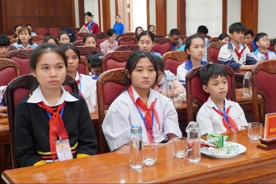 Đại biểu HĐND tỉnh Gia Lai tiếp xúc, đối thoại với 200 thiếu nhi