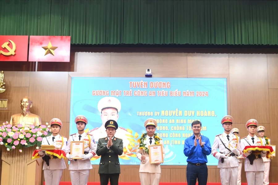 Công an Bắc Giang có 1 cá nhân được Bộ Công an vinh danh "Gương mặt trẻ Công an tiêu biểu" năm 2024