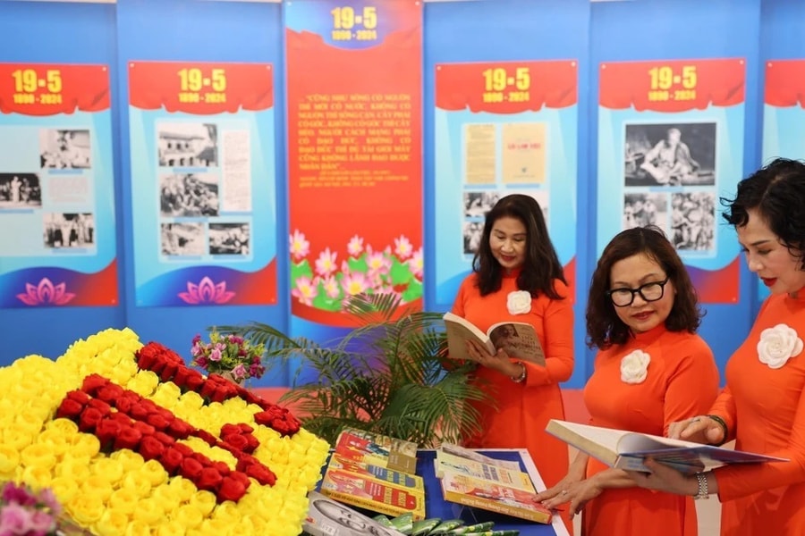 Sẽ tổ chức triển lãm "Hồ Chí Minh đẹp nhất tên Người" kỷ niệm 135 năm ngày sinh của Bác