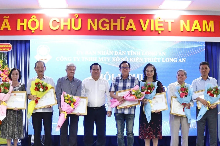 Công ty Xổ số kiến thiết Long An trả thưởng hơn 3.156 tỷ đồng