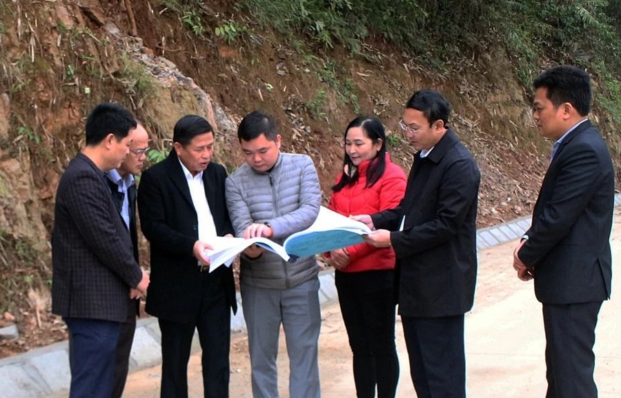 Hòa Bình: Đẩy nhanh tiến độ thực hiện các dự án đầu tư công tại huyện Đà Bắc