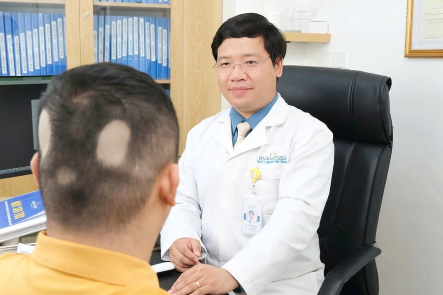  Nhiều người mắc sai lầm nguy hiểm này khiến tóc rụng không kiểm soát