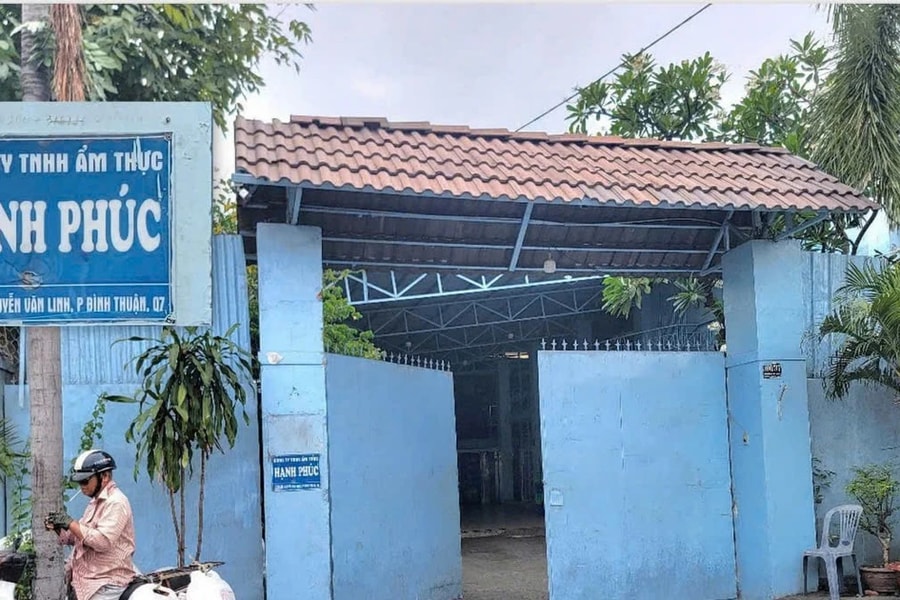 TP. Hồ Chí Minh: Hai doanh nghiệp liên tiếp trúng thầu cung cấp suất ăn học sinh bán trú tại Quận 7 thế nào?