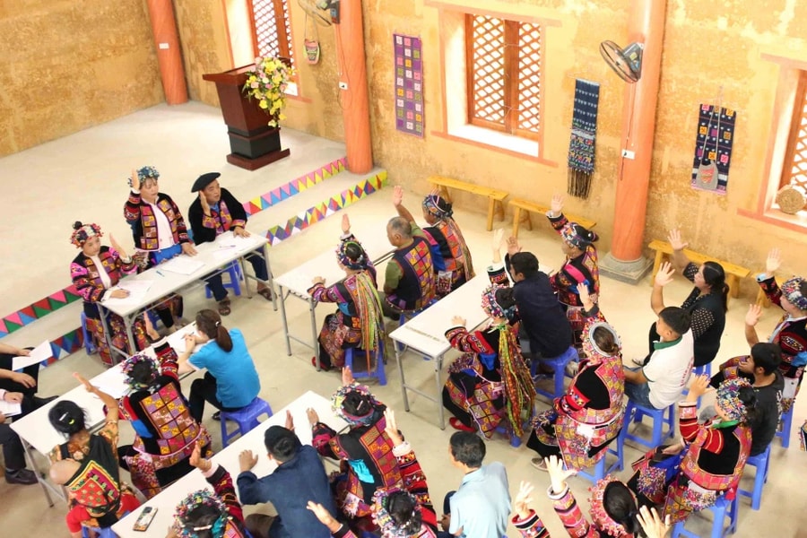 Bài cuối: "Cháy" hết mình với công tác giảm nghèo