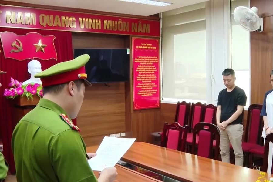 Khởi tố Quang Linh Vlog, Hằng Du Mục để điều tra hành vi lừa dối khách hàng