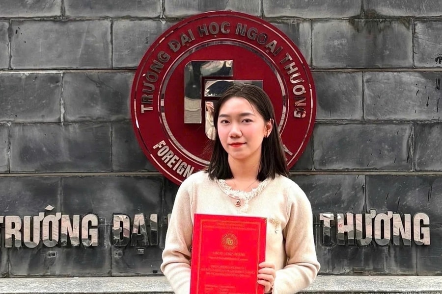 Nữ sinh xuất sắc Đại học Ngoại thương được tuyển dụng chính thức khi chưa tốt nghiệp 