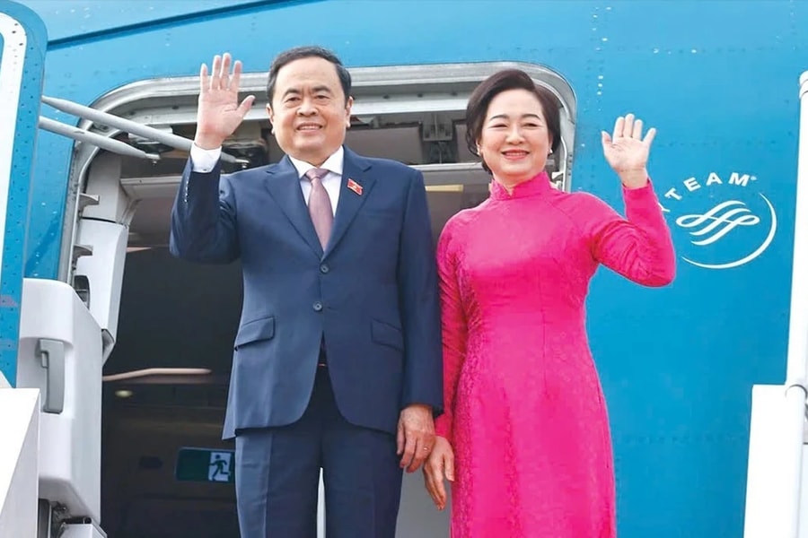 Chủ tịch Quốc hội Trần Thanh Mẫn và Phu nhân kết thúc tốt đẹp chuyến thăm chính thức Cộng hòa Armenia