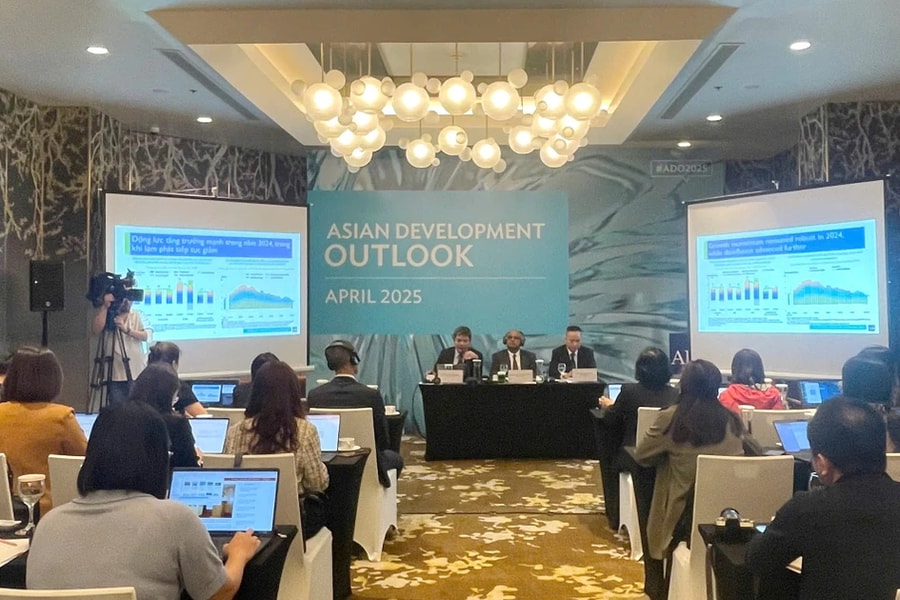 ADB dự báo Việt Nam tăng trưởng 6,6% trong năm 2025