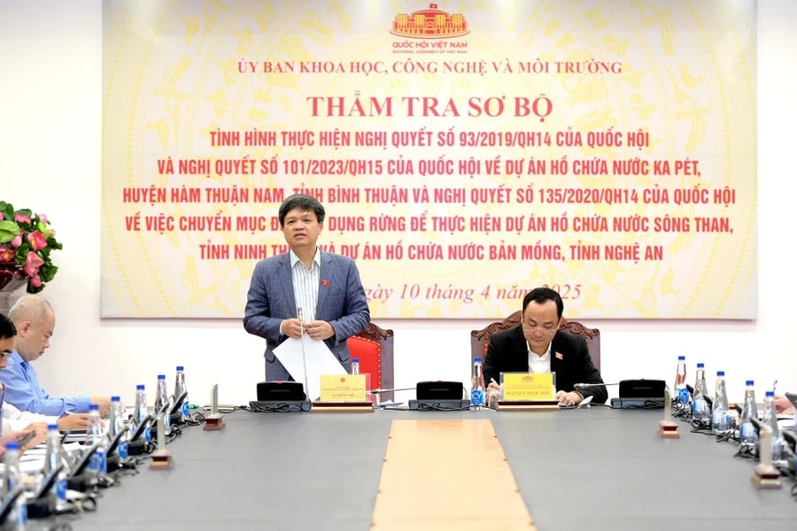 Thường trực Ủy ban Khoa học, Công nghệ và Môi trường thẩm tra sơ bộ tình hình thực hiện ba dự án hồ chứa nước