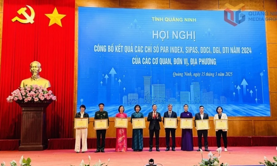 Quảng Ninh: Các địa phương cải thiện mạnh mẽ chất lượng phục vụ người dân, doanh nghiệp 