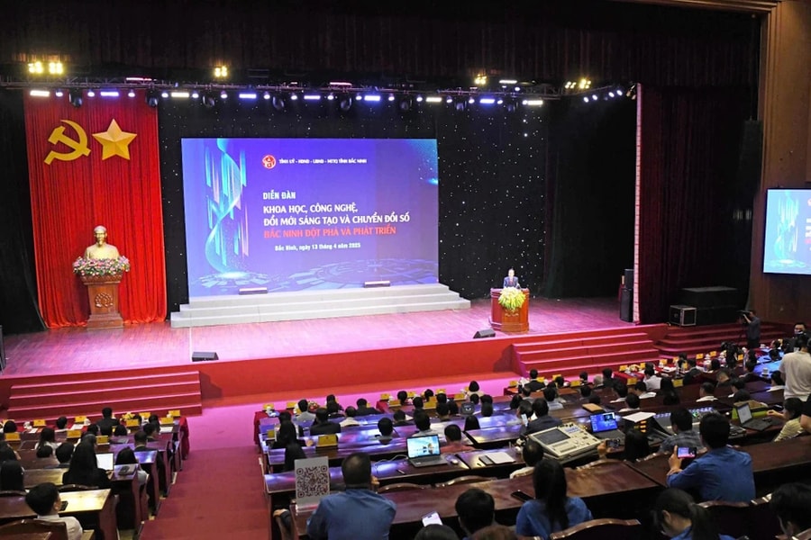 Thời cơ vàng triển khai cuộc cách mạng khoa học, công nghệ, đổi mới sáng tạo và chuyển đổi số 