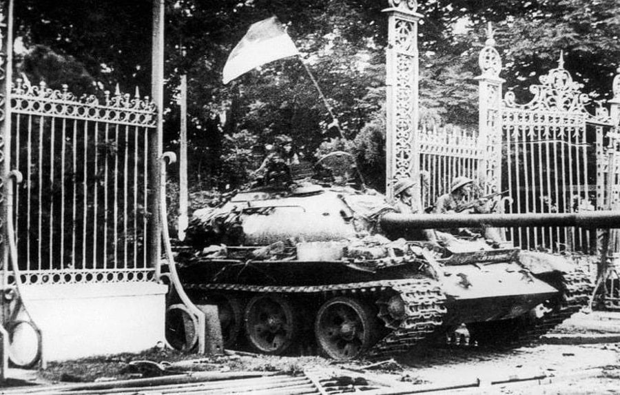 Triển lãm "Từ chiến thắng Điện Biên Phủ đến đại thắng mùa Xuân 1975"