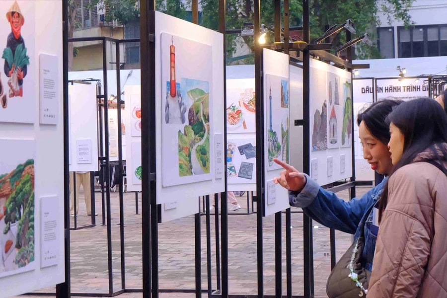 Du ngoạn Việt Nam qua sắc màu